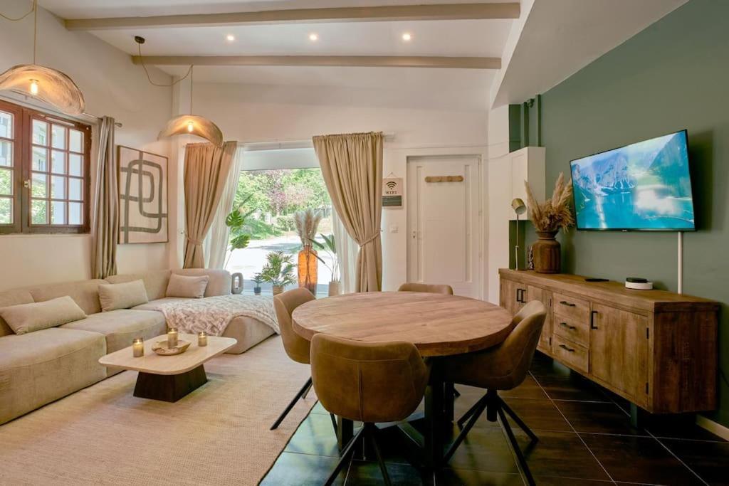 Versailles Jacuzzi - Sauna - Rdc 2 ภายนอก รูปภาพ