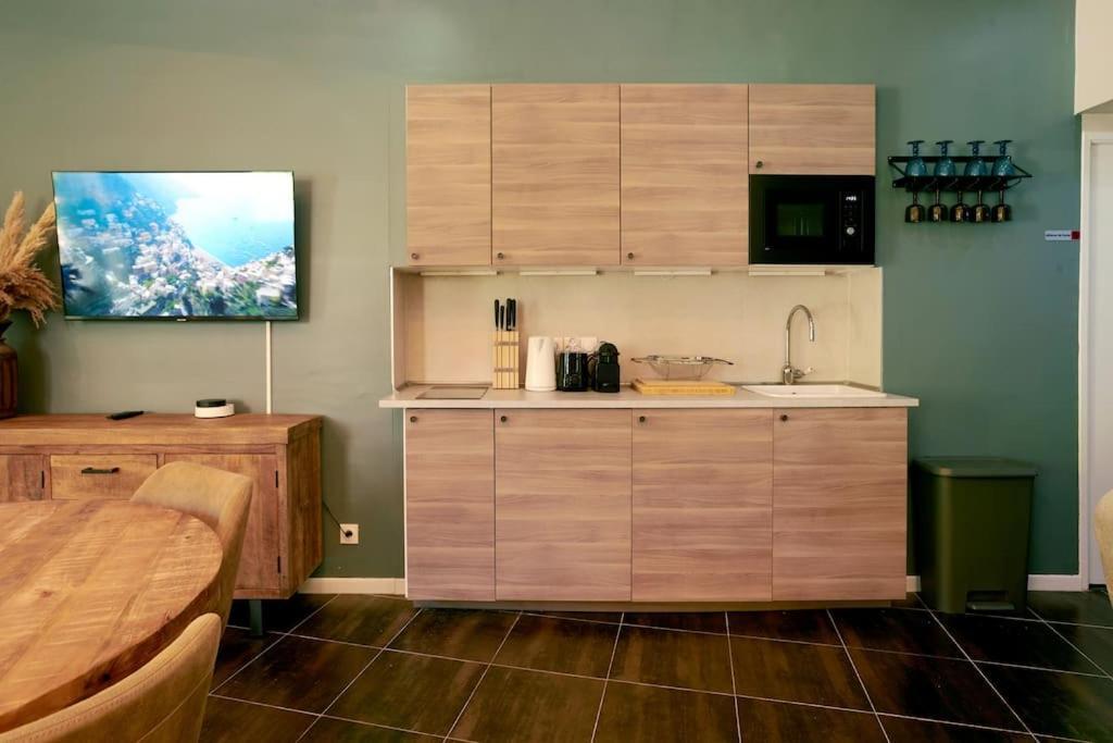Versailles Jacuzzi - Sauna - Rdc 2 ภายนอก รูปภาพ
